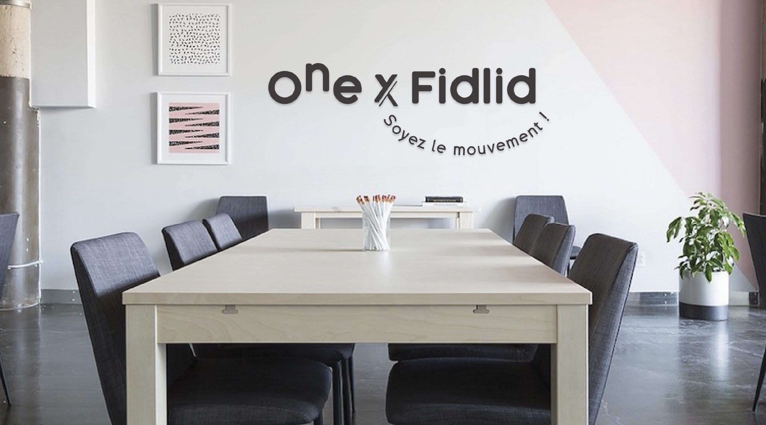 bureau one x fidlid avec le logo intégré à l'agence