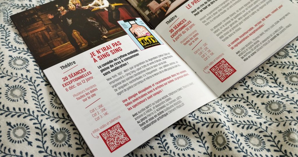 Intérieur de la mise en page du programme du Théâtre 100 noms